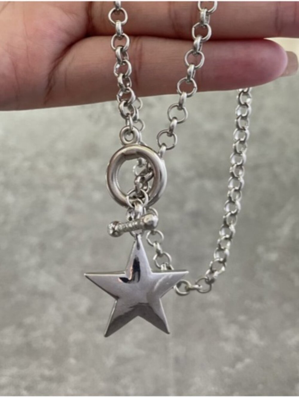 Silver Star Toggle Necklace (NEW & SO CUTE!) - Picture 2 of 5